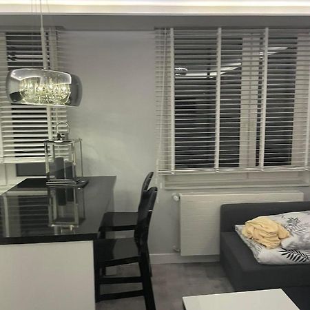 شقة Apartament Poniatowa المظهر الخارجي الصورة