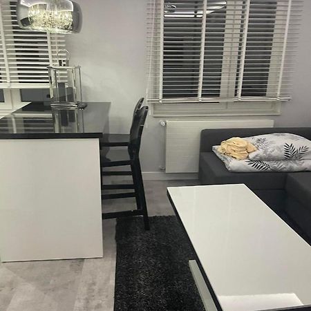 شقة Apartament Poniatowa المظهر الخارجي الصورة